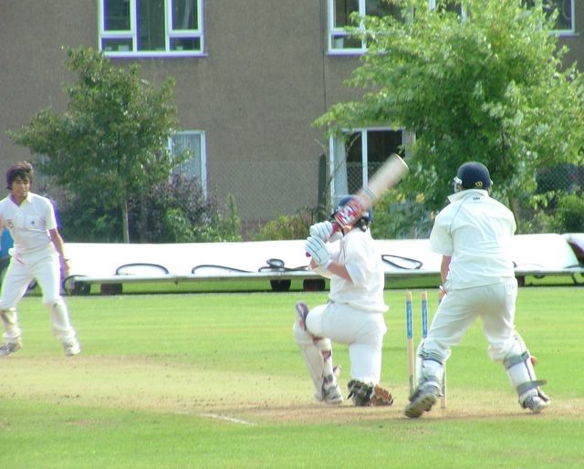 Another attempted stumping from the wicket keeper who wasn't on form at all